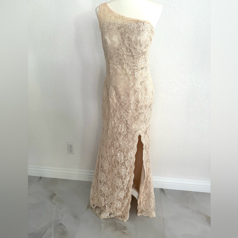One-Shoulder Lace Gown in Beige with Front Slit